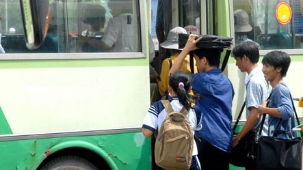 Nhiều phụ nữ và trẻ em cảm thấy bất an khi đi xe buýt