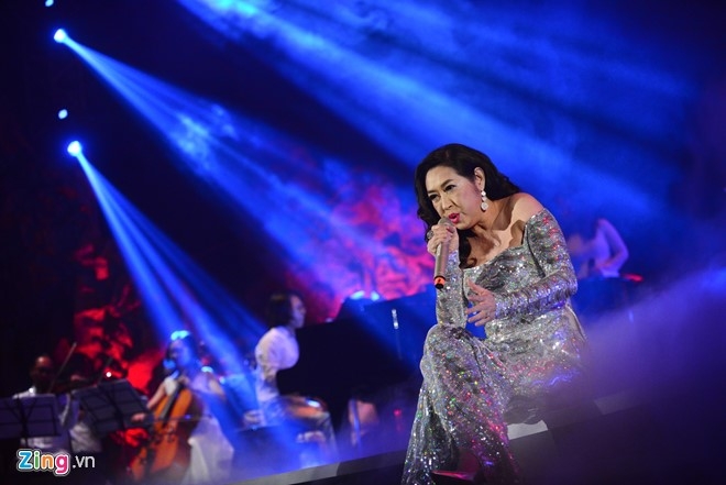Ho Ngoc Ha hat be cho Khanh Ly trong dem nhac o Sai Gon hinh anh 12