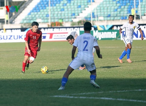 indonesia vs dt viet nam vao hang bat cop hinh 3