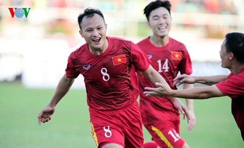 indonesia vs dt viet nam vao hang bat cop hinh 4