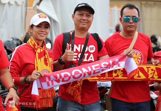 Indonesia dùng xe đặc chủng bảo vệ trận đấu với Việt Nam - ảnh thể thao