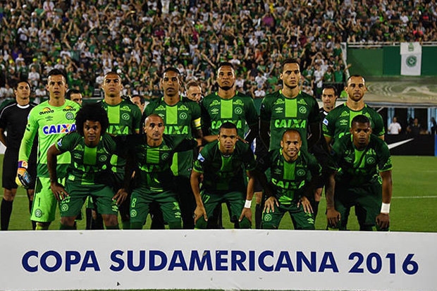 may bay roi o colombia la ke hoach am sat doi bong brazil? hinh anh 2