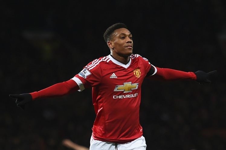 Ngoài hai ông lớn từ La Liga, nhà vô địch nước Pháp PSG cũng sẵn lòng giải cứu Martial khỏi những ngày đen tối dưới thời Jose Mourinho.
