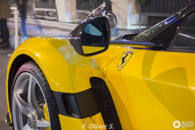Ferrari LaFerrari Aperta giá 45 tỷ Đồng đầu tiên mang ngoại thất vàng rực - Ảnh 6.
