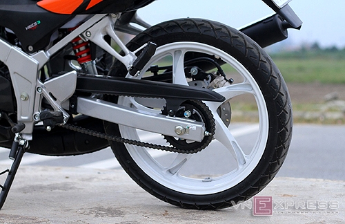 huyen-thoai-honda-ls125r-lap-thu-cong-doc-nhat-viet-nam-1