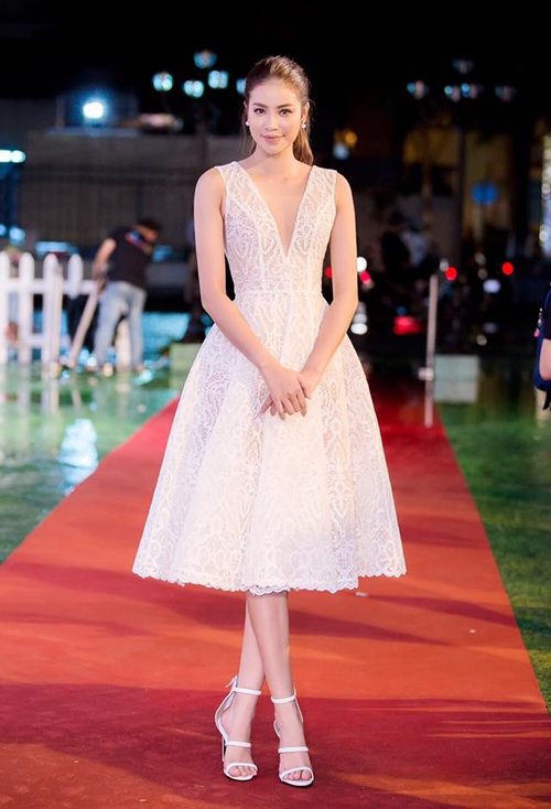my-nhan-viet-mac-dep-nhat-tuan-5-12-1