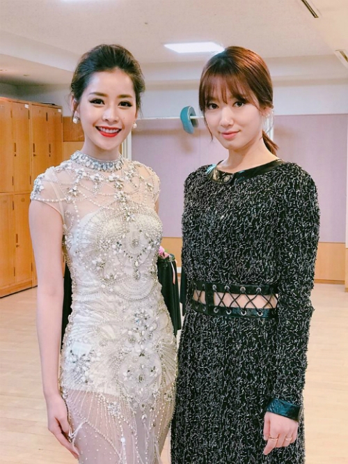 Những mỹ nhân tỏa sáng trên thảm đỏ quốc tế với trang phục Việt