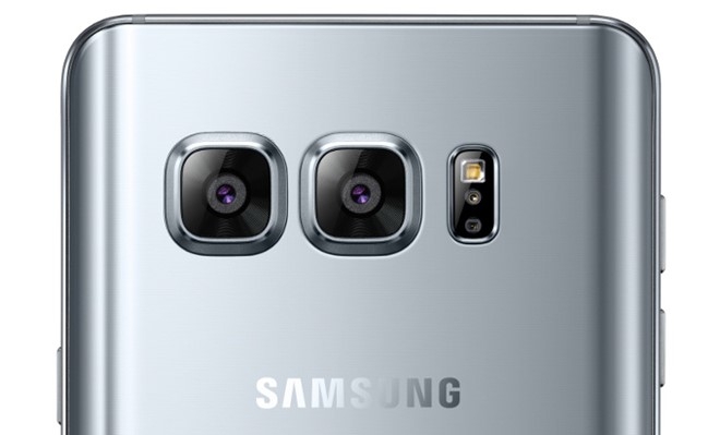 Tin don Galaxy S8 dung cung luc 2 ong kinh, ra mat thang 3 hinh anh 1