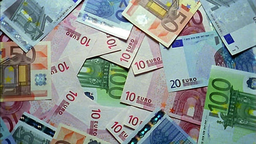 Tỷ giá ngoại tệ ngày 6/12: USD biến động mạnh, điều đáng sợ ập tới