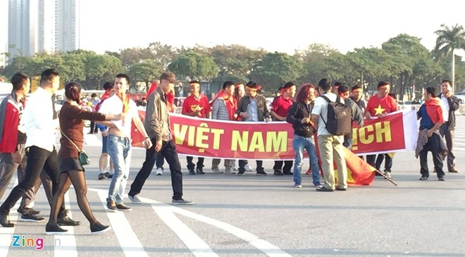 Nguoi ham mo do ve chao lua My Dinh co vu tuyen Viet Nam hinh anh 6