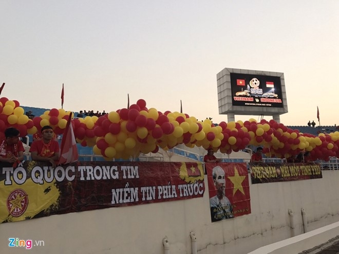 Co dong vien san sang tiep lua cho doi tuyen Viet Nam hinh anh 6