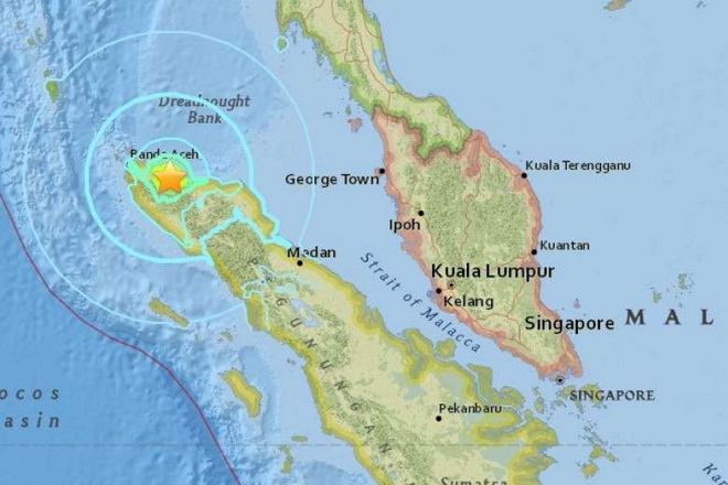 Indonesia động đất mạnh, nhiều người chết, nhà cửa đổ nát 