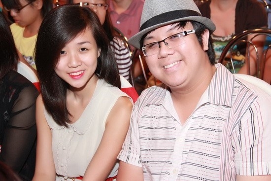 Hoai Lam lai dang anh tinh cam, lam tho tang ban gai 19 tuoi hinh anh 3