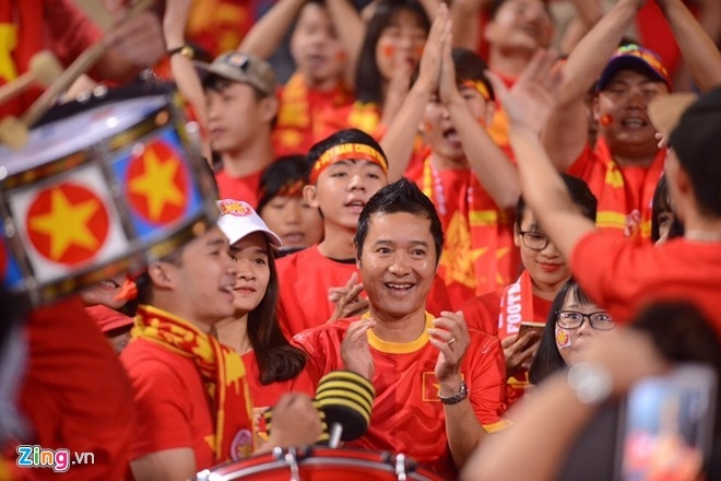 Viet Nam vs Indonesia: Xuan Truong da cap voi Trong Hoang hinh anh 1