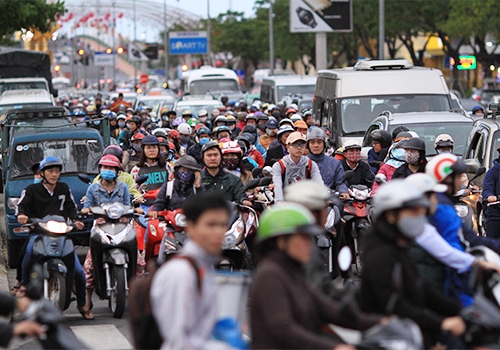 da-nang-tinh-siet-nhap-cu-va-cam-xay-nha-cao-tang-o-trung-tam