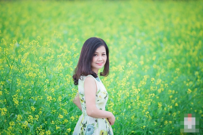 Không thể tin được người phụ nữ xinh đẹp này đã là bà nội tuổi 51! - Ảnh 5.