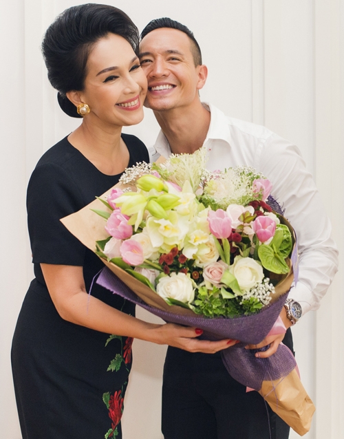 kim-ly-linh-nga-mung-diem-my-tron-54-tuoi-2