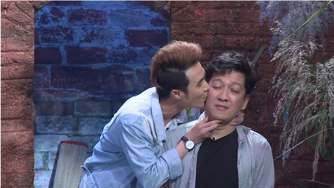 Truong Giang tat Huynh Lap nga nhao tren san khau On gioi hinh anh 2