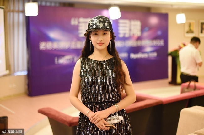 Cô gái 19 tuổi bất chấp tất cả phẫu thuật để trở thành Lưu Diệc Phi thứ hai - Ảnh 10.