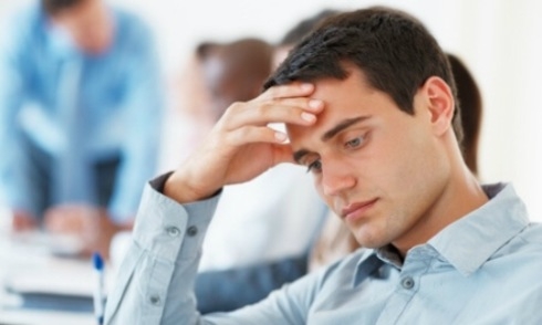 Tôi sợ khi bạn gái có biểu hiện 'sống ảo'