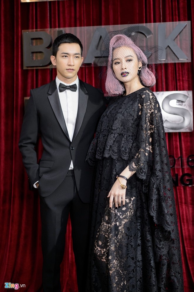 Angela Phuong Trinh nhuom toc hong, do sac voi Ky Duyen hinh anh 3