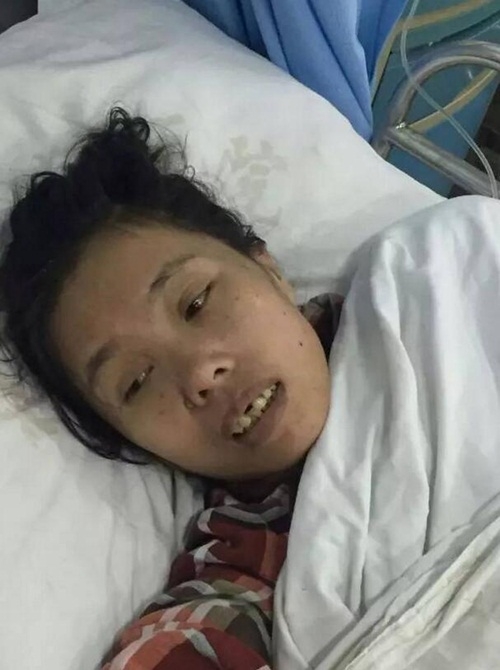 kinh hai co dau tq bat day tu quan tai khien ca lang bo chay hinh anh 2