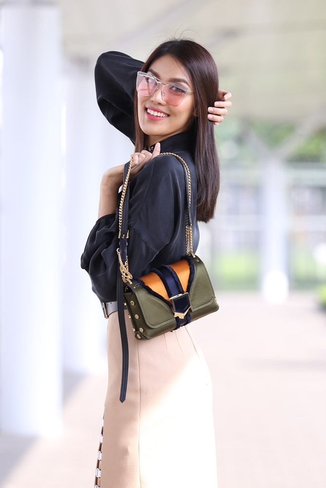 Lan Khue thanh lich dao pho Sai thanh hinh anh 6