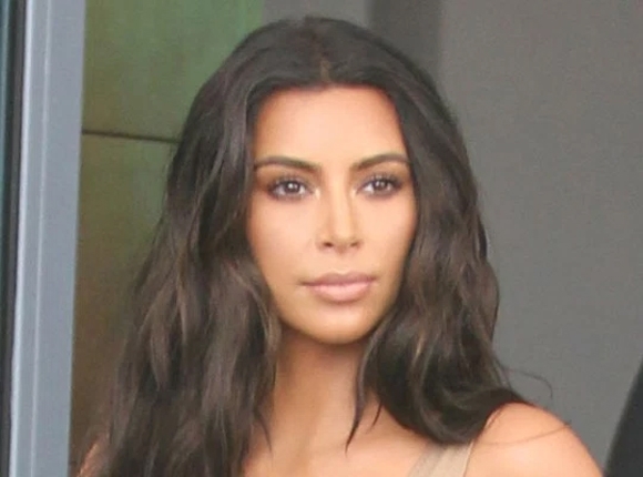 Kim Kardashian bị bệnh nặng 1