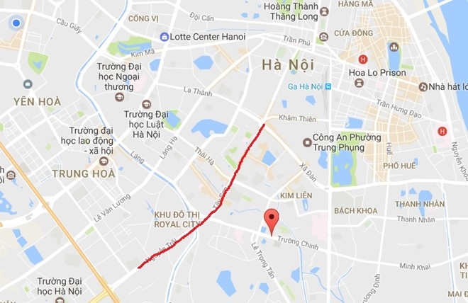 Clip dan Ha Noi truy duoi oto bien xanh gay tai nan bo chay hinh anh 2