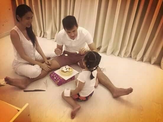 Cong Vinh don sinh nhat ben me con Thuy Tien sau giai nghe hinh anh 2