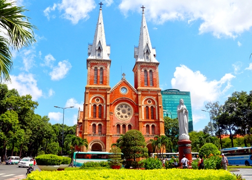 tp-hcm-kien-nghi-sua-khn-cap-mai-nha-tho-duc-ba