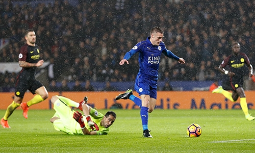 vardy-lap-hattrick-leicester-danh-bai-man-city