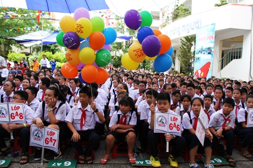 hoc-sinh-sai-gon-nghi-tet-dinh-dau-14-ngay