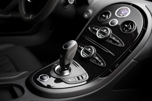 Siêu xe Bugatti Veyron coupe cuối cùng đang được rao bán - 9