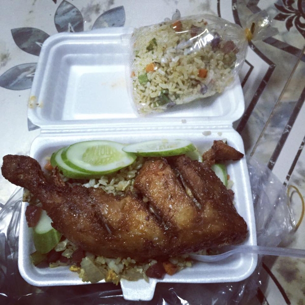 Chị em công sở rần rần khoe đồ ăn trưa: Người mì gói cầm hơi, người thịt cá sang chảnh ngập bàn - Ảnh 6.