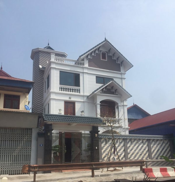 Không ngại diễn đám cưới, Chiến Thắng mua xe 3 tỷ, xây nhà 5 tỷ