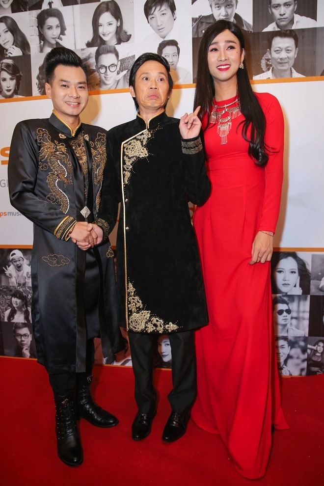 Hoai Linh di dom tao dang tren tham do su kien hinh anh 3