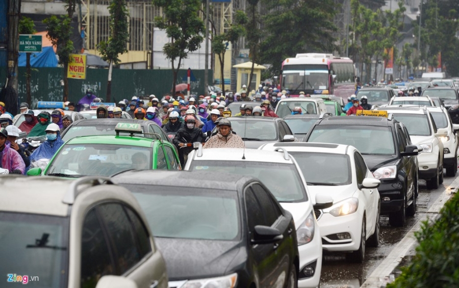 Ket cung giao thong tren tuyen buyt nhanh BRT trong mua hinh anh 7