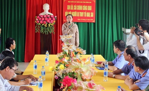 Đại diện gia đình anh Đại ghi nhận lời xin lỗi và mong rằng cơ quan này không để xảy ra vụ việc tương tự. Ảnh: Thái Hà