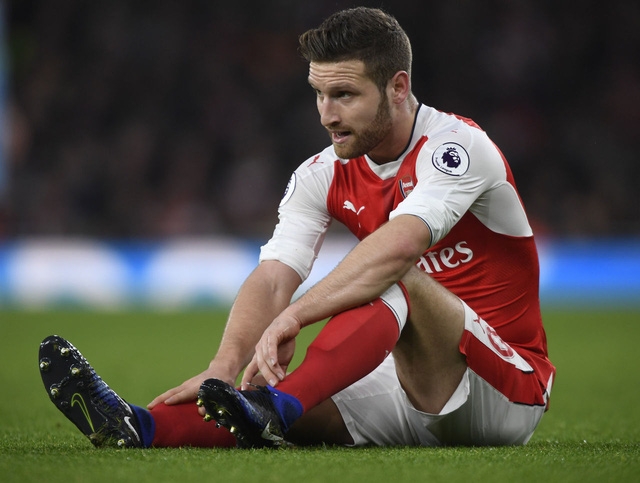 Chấn thương của Mustafi ảnh hưởng lớn tới Arsenal