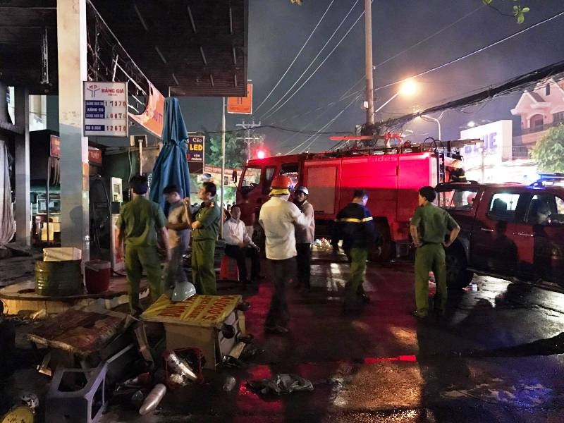 Hé lộ nguyên nhân vụ cháy cây xăng ở Sài Gòn hình ảnh 3 he lo nguyen nhan vu chay cay xang o sai gon hinh anh 3
