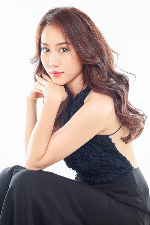 lona-huynh-tao-dang-tre-nai-voi-vay-ao-goi-cam-5