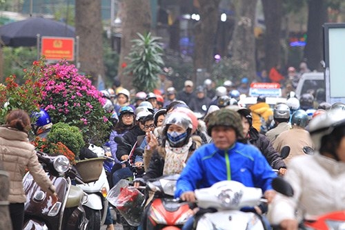 Thủ tướng nhắc lại lệnh không biếu quà Tết lãnh đạo