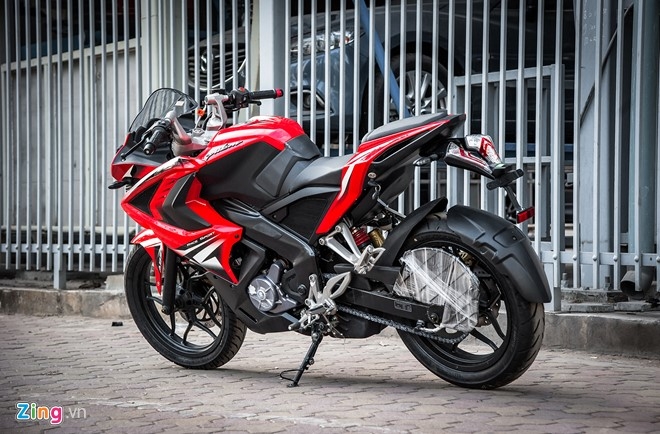 Doi thu cua KTM RC200 gia hon 80 trieu tai Ha Noi hinh anh 2