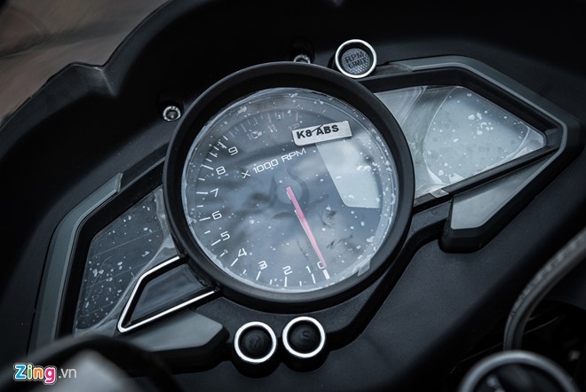 Doi thu cua KTM RC200 gia hon 80 trieu tai Ha Noi hinh anh 4