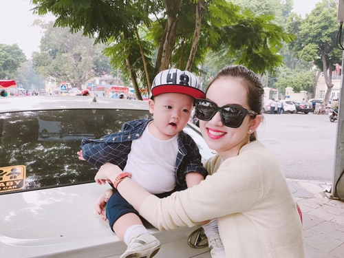3 my nhan khong can co chong van dep xuat sac sau sinh trong nam qua - 7