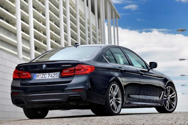 BMW gioi thieu sedan nhanh nhat dong 5-Series hinh anh 4
