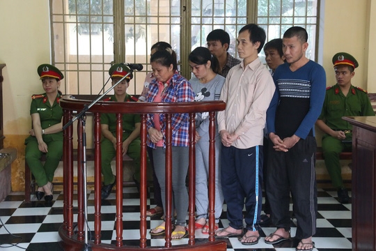  7 bị cáo bị phạt tổng cộng 70 năm tù 