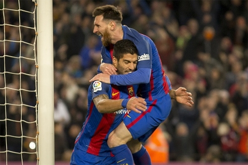 barca-tang-iphone-7-cho-cau-thu-nhan-dip-giang-sinh