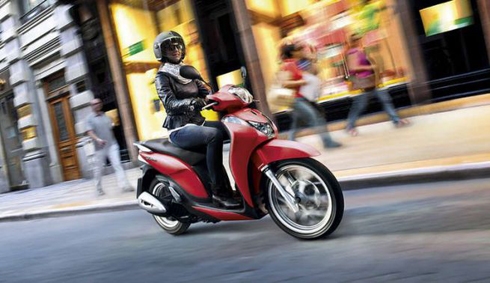 bo-ba-xe-ga-honda-sh-duoc-ua-chuong-nhat-italy-2016-2
